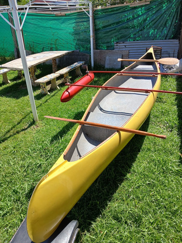 Canobote Canadiense