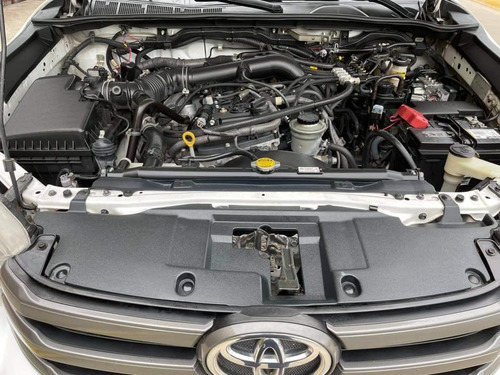 Imagen 8 de 13 de Toyota Hilux 2016, Excelentes Condiciones ! ! !