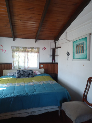 Gran Casa De 2 Pisos Con Patente De Hostal