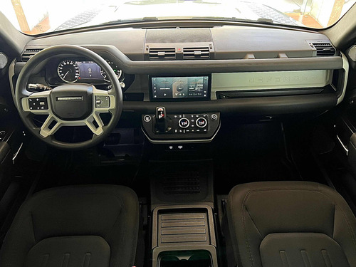 Land Rover Defender New Model 90 P300