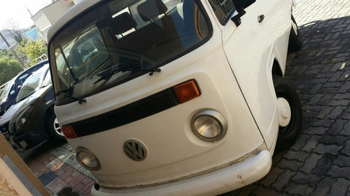 Imagem 1 de 6 de Volkswagen Kombi 2005 1.6 Lotação 3p Gasolina