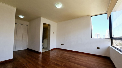 Departamento En Venta De 1 Dorm. En Iquique