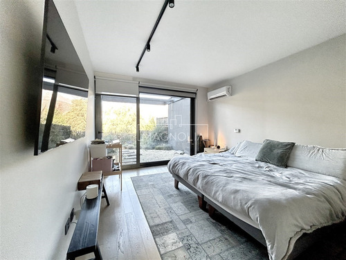 Casa En Arriendo De 4 Dorm. En Lo Barnechea