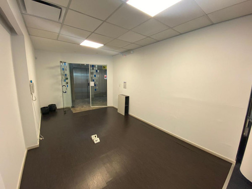 Imagen 4 de 9 de Oficina En Alquiler Con Cocheras En Vicente López