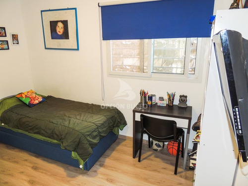 Imagen 14 de 17 de Venta De Casa 3 Dormitorios En Tres Cruces, Montevideo.