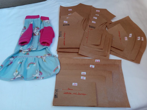 Molde De Roupa Para Cães E Pet/ Casaco/capa/vestido + Brinde