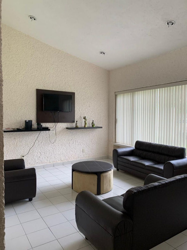 Casa En Renta Lomas De Cocoyoc (cardenal)