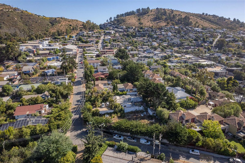 Sitio En Pleno Zapallar Centro Para Construir 3 Casas