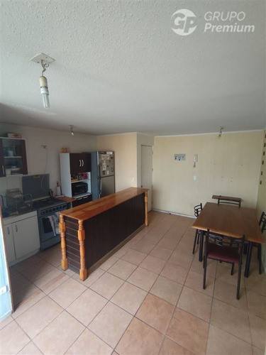 Departamento En Venta De 2 Dorm. En La Cisterna, Lo Ovalle