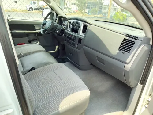 Dodge Ram 2500 5.7 Pickup Crew Cab Slt 4x4 Mt