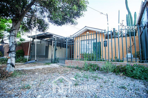 Casa En Venta De 3 Dorm. En Coquimbo