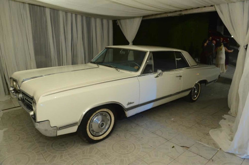 Imagem 2 de 9 de Oldsmobile Cutlass 2 Portas