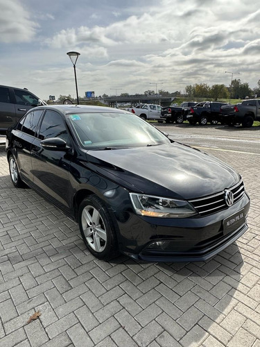Imagen 11 de 17 de Volkswagen Vento 1.4 Comfortline At 150cv