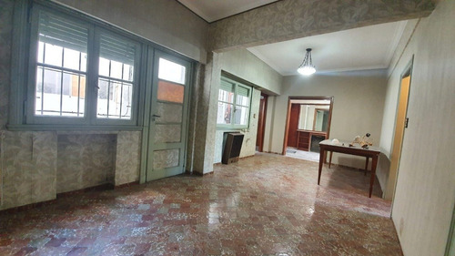 Imagen 8 de 12 de Departamento De 3 Ambientes En Colon Y Corrientes