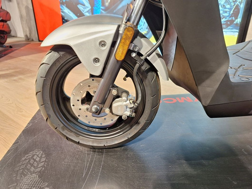 Kymco Agility Carry Ev Scooter Electrico