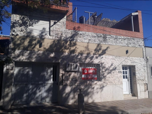 Imagen 11 de 12 de Casa 2/3 Dorm. 2 Baños, Coch. 2 Terr. En Sarg. Cabral