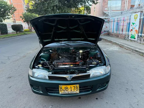 Mitsubishi Lancer 1.3 Gl 4 p 81 hp