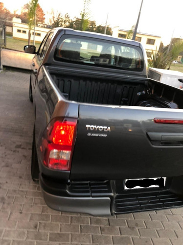 Imagen 4 de 11 de Toyota Hilux 2.4 Cd Dx 150cv 4x2 2018