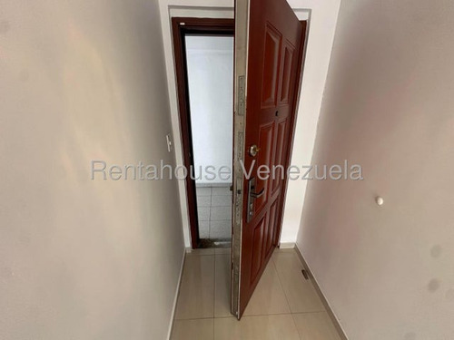 Hermoso Y Amplio Apartamento En Alquiler En Cafetal