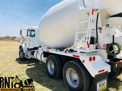 Camión Mezclador Freightliner 2005, Hidrostatico