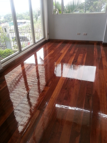Imagen 2 de 10 de Instalacion,lijado Y Pulido Pisos De Madera Equipo 0 Polvo.