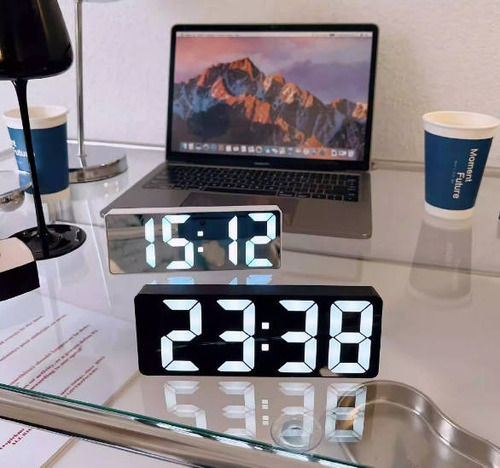 Reloj Led Despertador Digital Bocina Bluetooth Negro