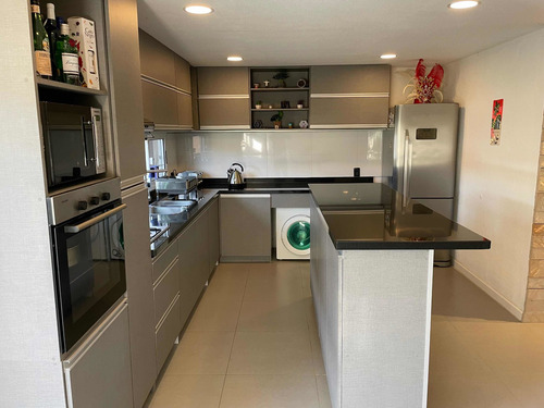 Imagen 10 de 14 de Casa Con Piscina Climatizada Parque Del Plata