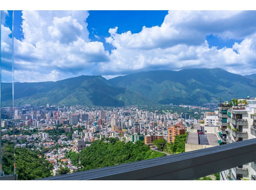 Venta. Penthouse. Colinas De Bello Monte. Caracas.