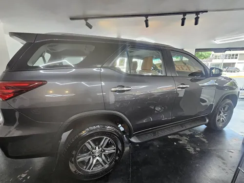 Toyota Fortuner 2.7 4x4