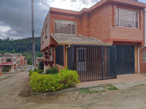 Casa En Pacho Cund.