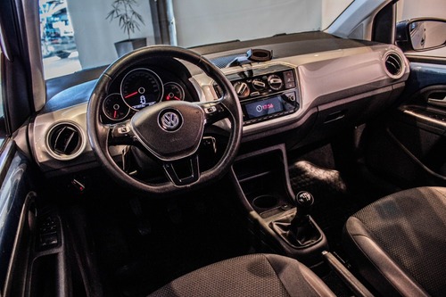 Imagen 12 de 15 de Volkswagen Up! 1.0 High Up! 75cv 5 P