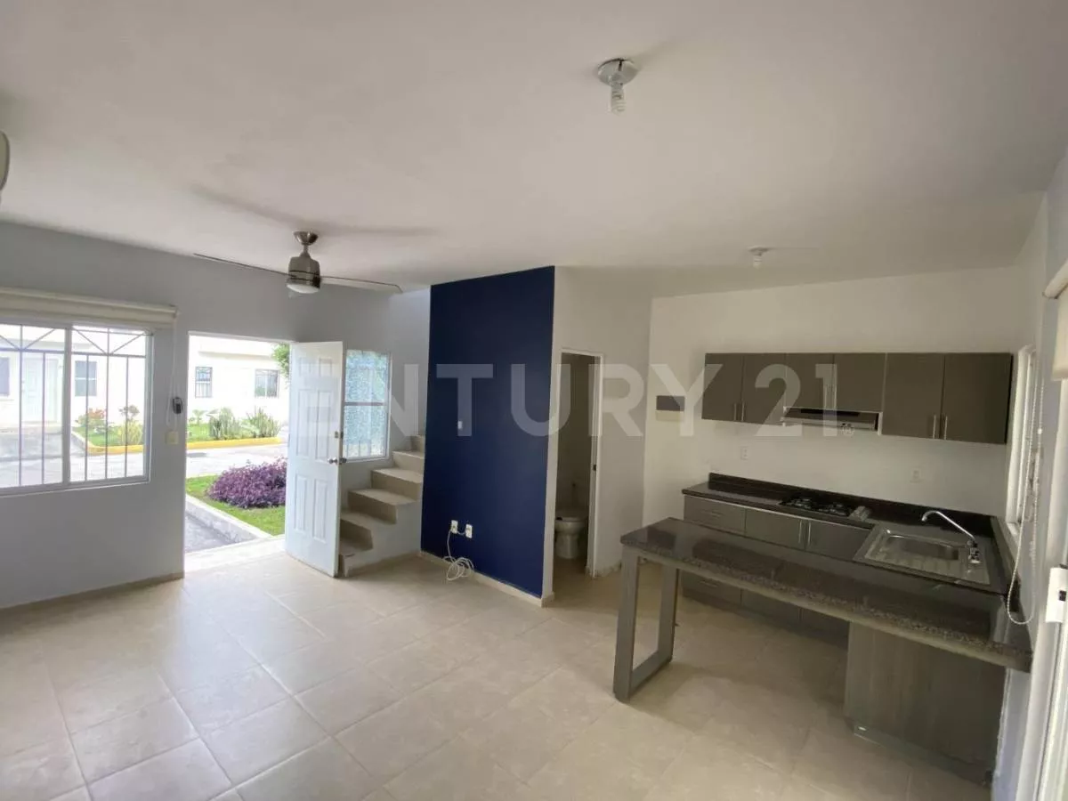 Casa 2 Recamaras En Venta Real Bilbao Playa Del Carmen P4085