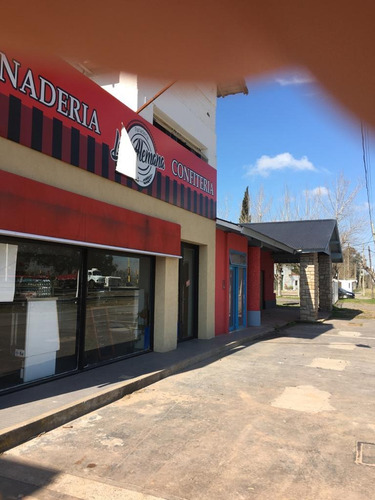 Excelente Propiedad Para Negocio