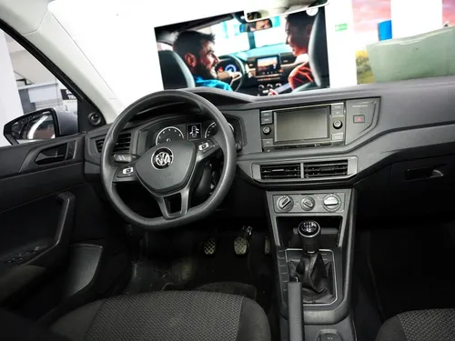 Volkswagen Virtus Trendline Placa Luy658