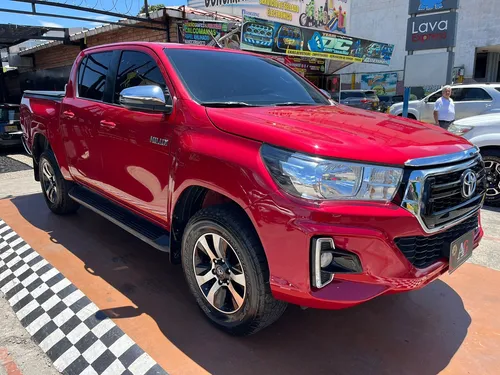 Toyota Hilux Srv Diesel 2.8 At 4x4