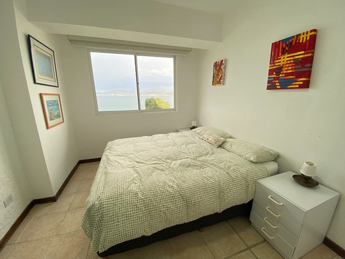 Imagen 8 de 15 de Apartamento En Alquiler Lecheria C.r Marina Mar