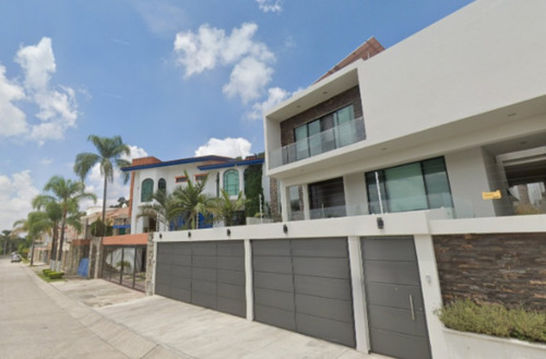 Casa En Venta Cto. De Las Flores Bugambilias Zapopan, Jalisco/ Recuperacion Bancaria Laab2