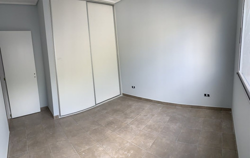 Imagen 3 de 4 de Departamento 2 Ambientes En Banfield