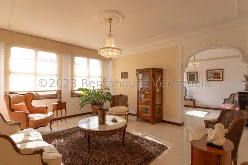 Casa En Venta En Macaracuay Yf