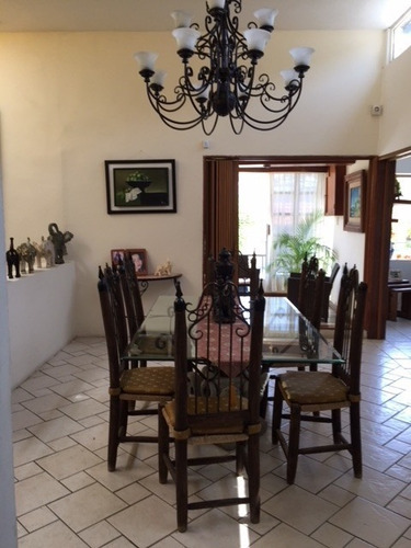 Imagen 18 de 30 de Se Vende Casa Con Locales Comerciales