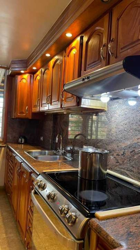 Imagen 2 de 11 de Se Vende Th En Urb. Lomas Del Sol. Tipuro.
