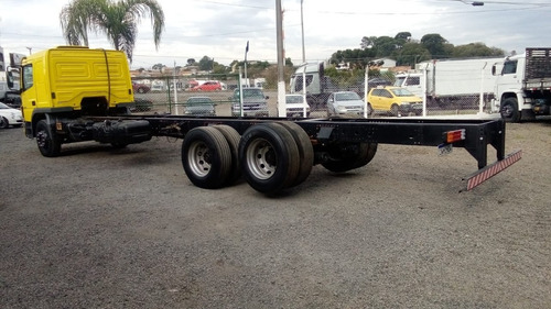 Imagem 4 de 10 de Atego 2426 2013