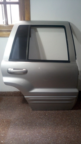 Puerta Trasera Derecha Jeep Grand Cherokee Límited 2.7 Crd