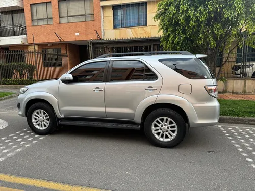 Toyota Fortuner 2.7l 4x2