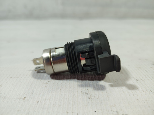 Toma Corriente Nissan Rogue 2.5 Mod 08-14 Original (Usado)