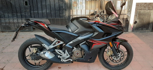 Bajaj Rouser 200 Rs