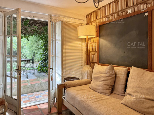 Casa De Tres Dormitorios En Venta, Pinares, Punta Del Este.