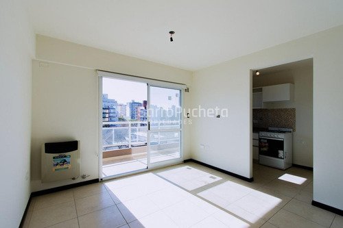 Imagen 13 de 30 de Venta Depto 2 Amb Con Cochera Cubierta Moron Sur (6°piso)