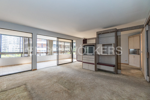 Penthouse - Europa/ Ricardo Lyon