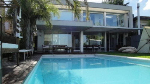 Imagen 6 de 26 de Excelente Casa Al Lago En Santa Bárbara. Muy Buena Calidad De Construccion!